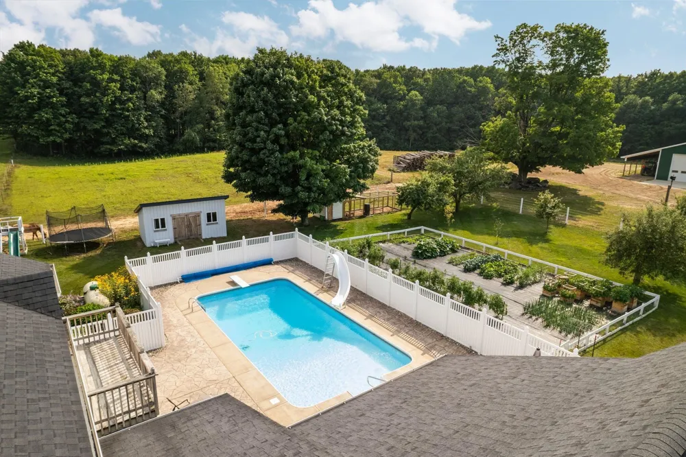 8382 SW Hudson Road Springfield Township, MI 49633