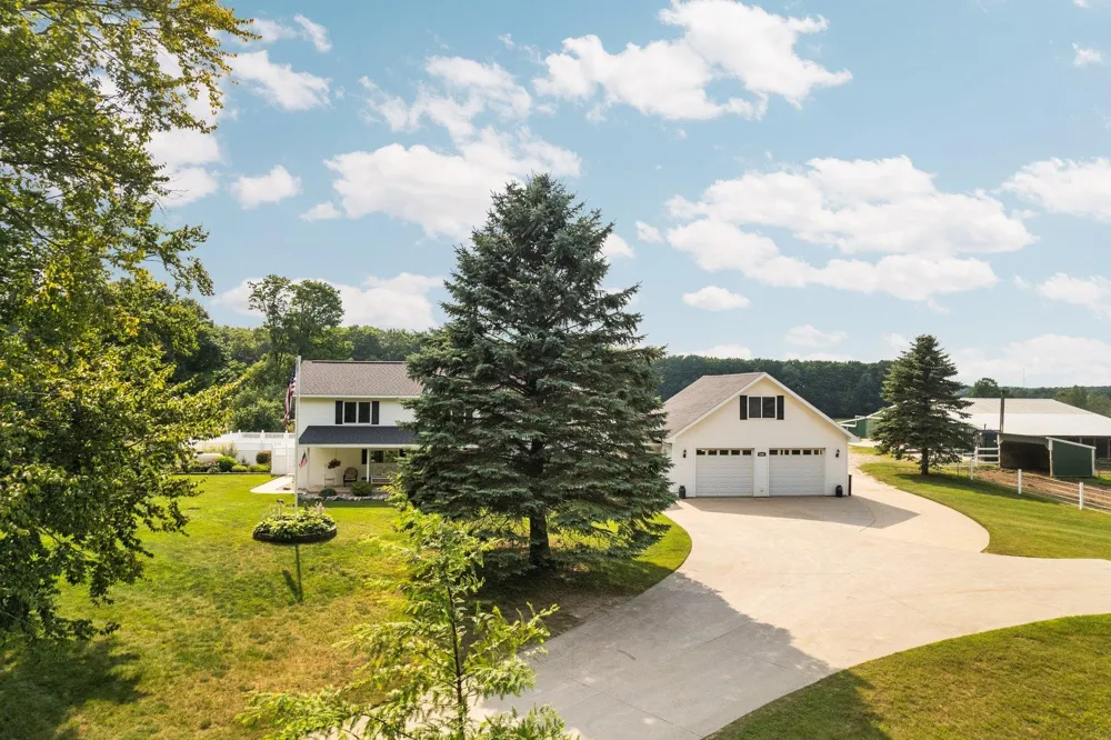 8382 SW Hudson Road Springfield Township, MI 49633