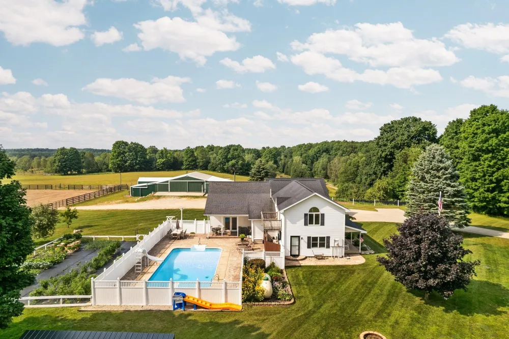 8382 SW Hudson Road Springfield Township, MI 49633