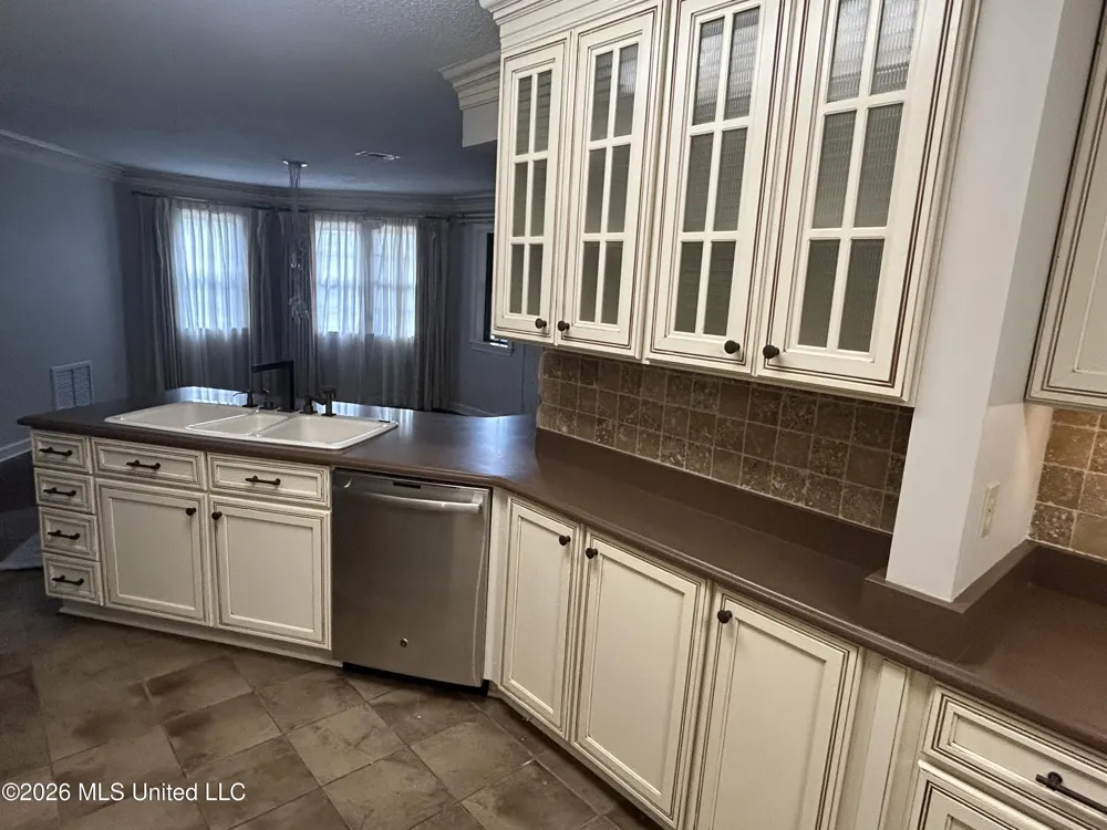 628 S Aubrey Circle Greenwood, MS 38930