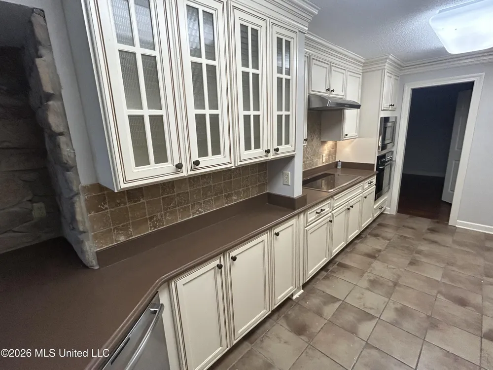 628 S Aubrey Circle Greenwood, MS 38930