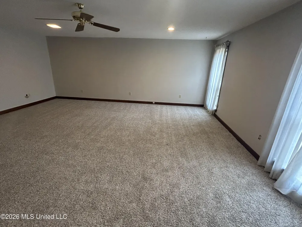 628 S Aubrey Circle Greenwood, MS 38930