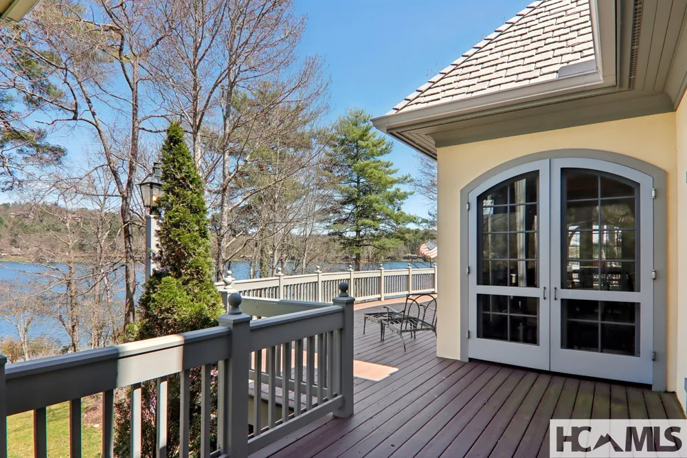 138 Indian Trace Lake Toxaway, NC 28747