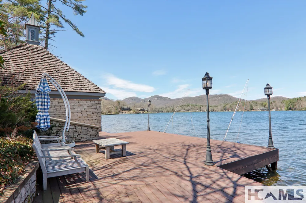 138 Indian Trace Lake Toxaway, NC 28747