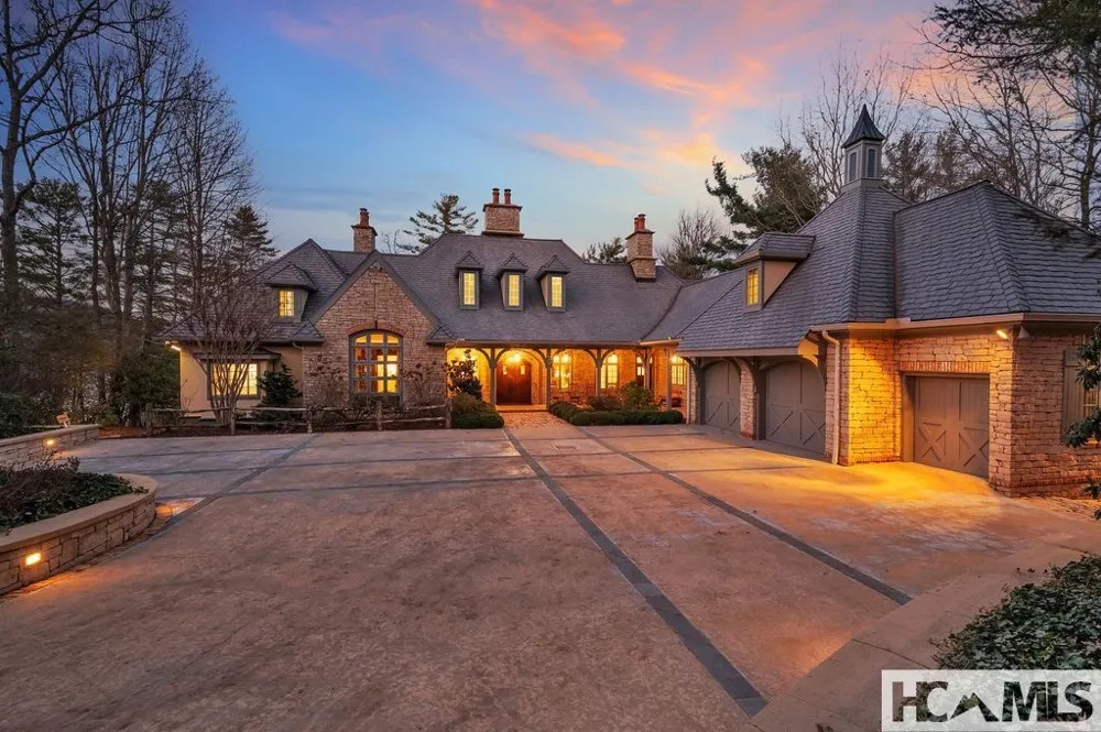 138 Indian Trace Lake Toxaway, NC 28747