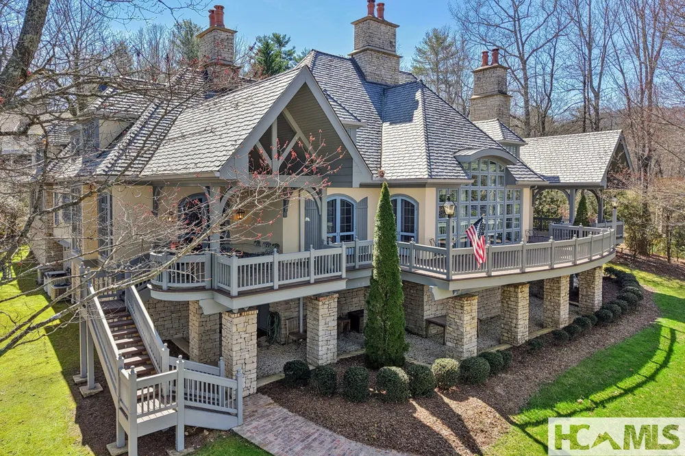 138 Indian Trace Lake Toxaway, NC 28747