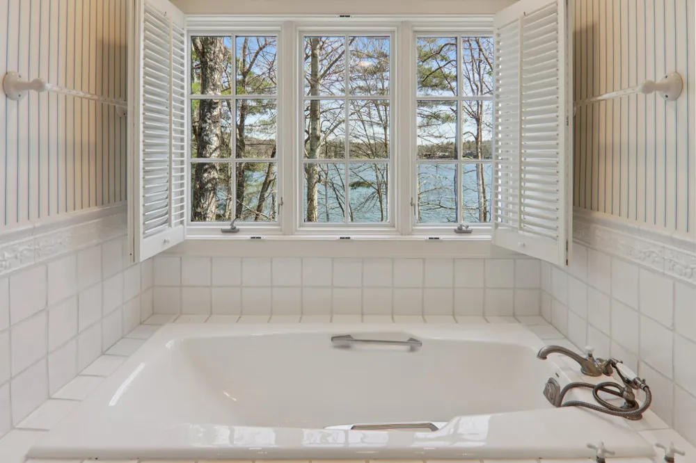 138 Indian Trace Lake Toxaway, NC 28747