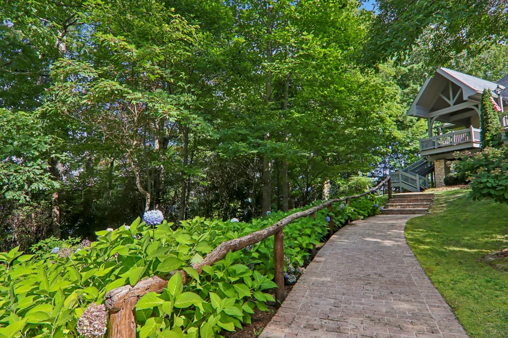 138 Indian Trace Lake Toxaway, NC 28747