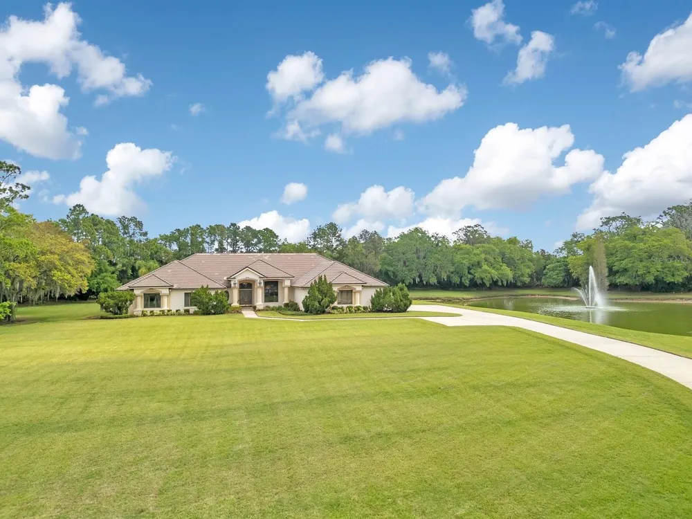 3300 BRIDGEFIELD DRIVE Lakeland, FL 33803