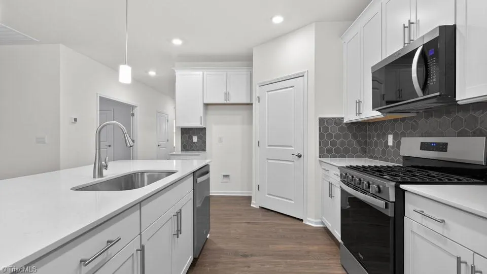 304 Sefton Drive Jamestown, NC 27282