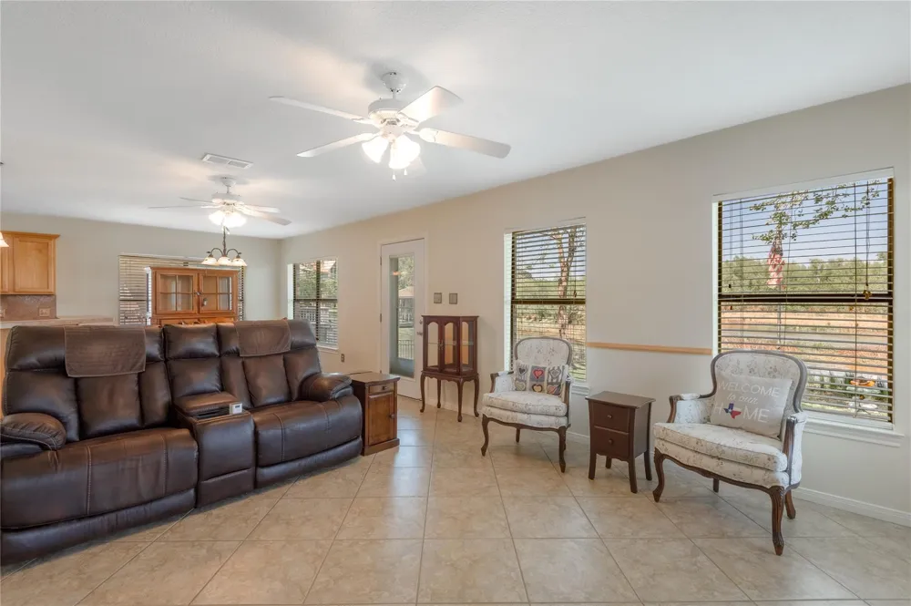 15 Lakeside Trinity, TX 75862