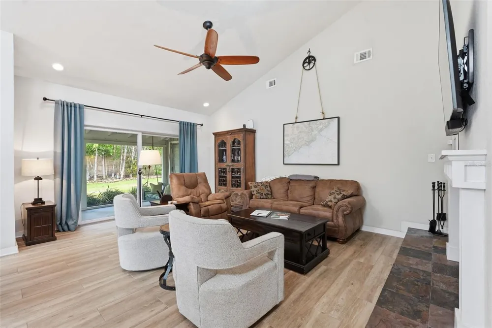 13917 76TH TERRACE Seminole, FL 33776