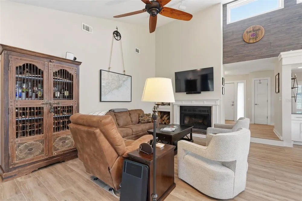 13917 76TH TERRACE Seminole, FL 33776