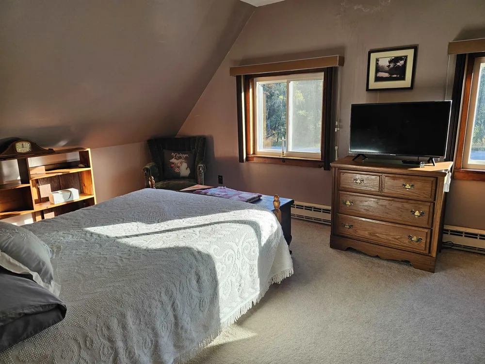 6160 Rollways Road Plainfield Township, MI 48739