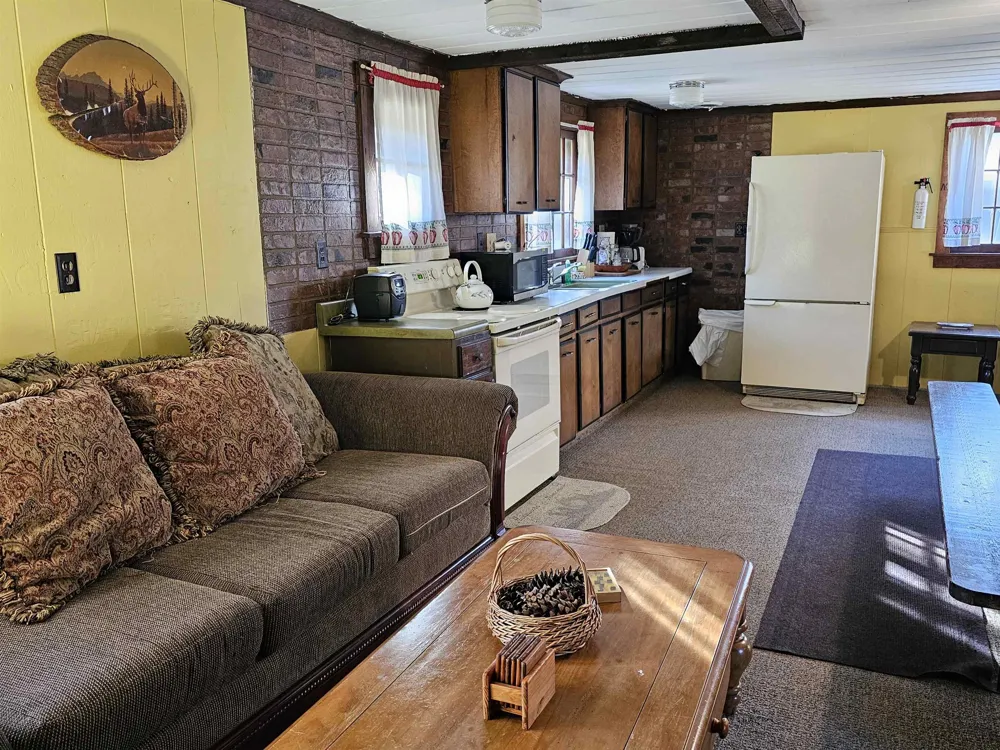 6160 Rollways Road Plainfield Township, MI 48739