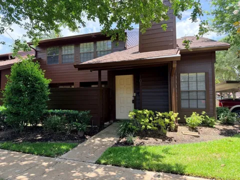 2510 Grants Lake Boulevard #101
