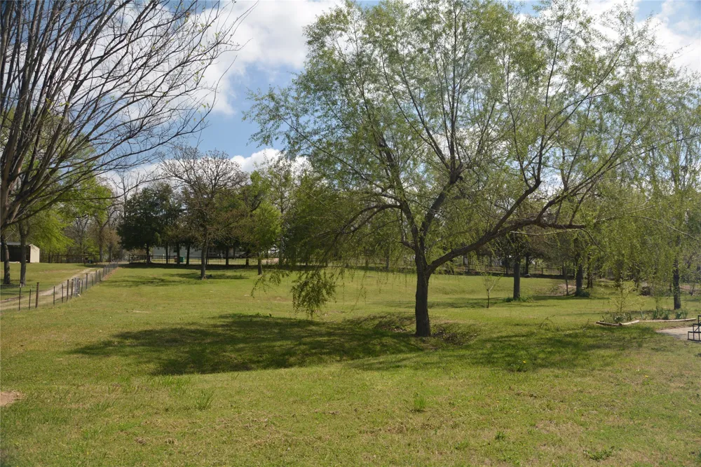545 VZ County Road 2923 Mabank, TX 75147