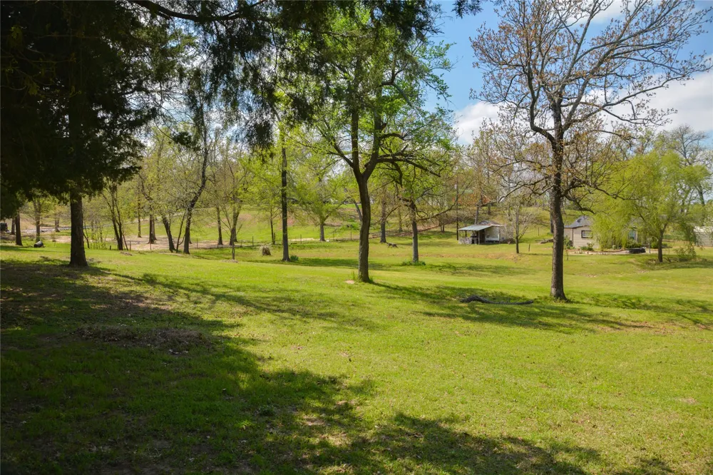545 VZ County Road 2923 Mabank, TX 75147