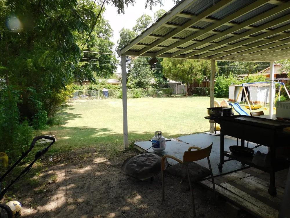 409 W Vista Drive Garland, TX 75041