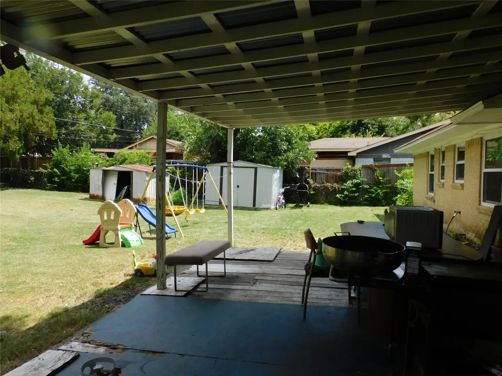 409 W Vista Drive Garland, TX 75041