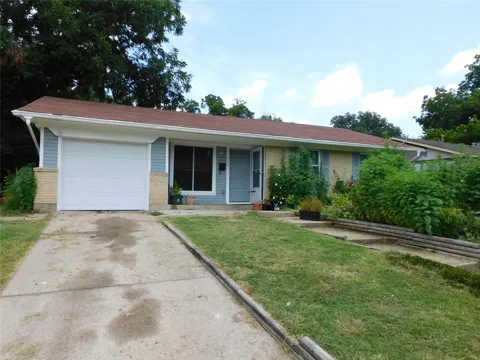 409 W Vista Drive