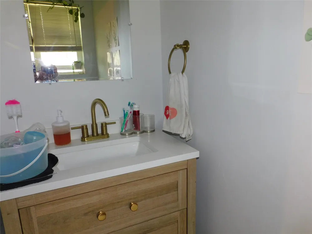 409 W Vista Drive Garland, TX 75041