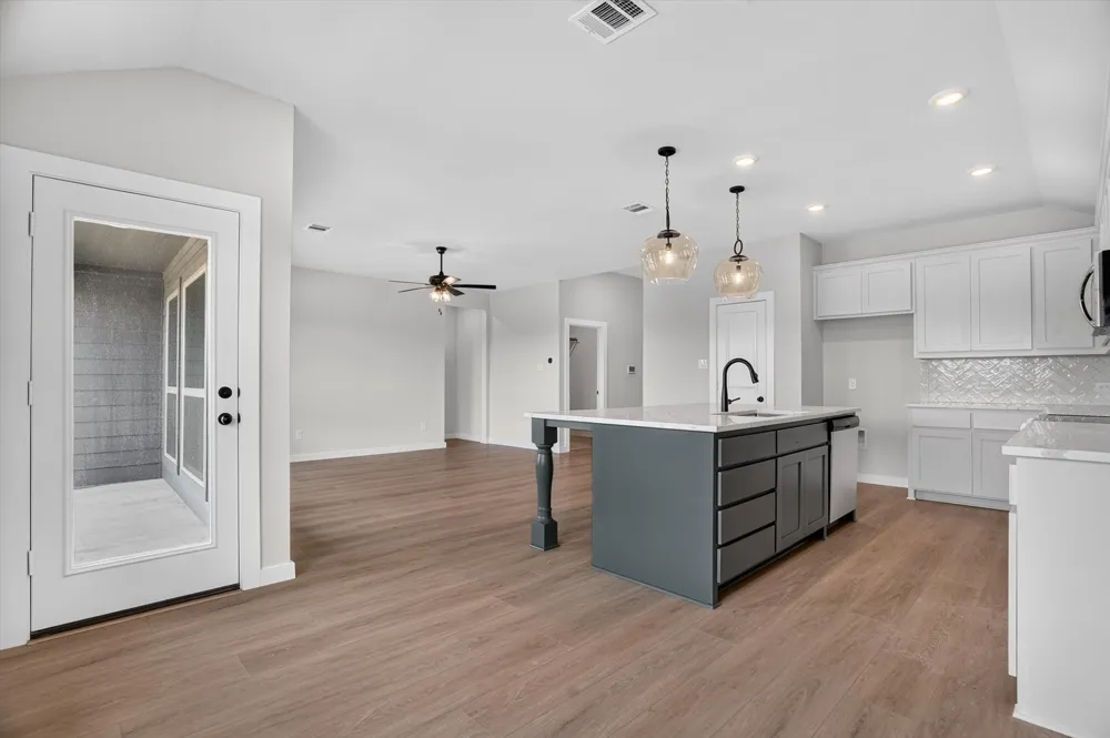 105 Mesa Drive Glen Rose, TX 76043
