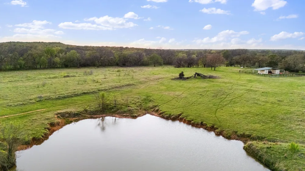 3647 COUNTY ROAD 265 Collinsville, TX 76233