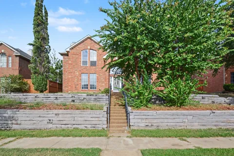 2406 Manchester Drive