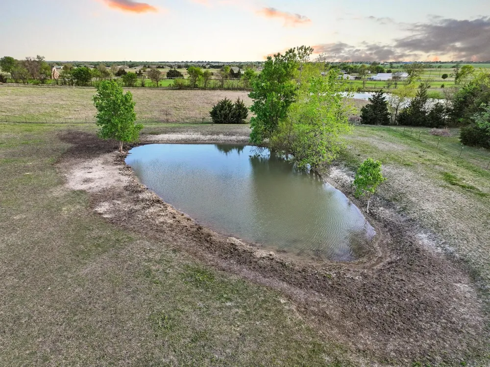 420 County Road 4825 Leonard, TX 75452