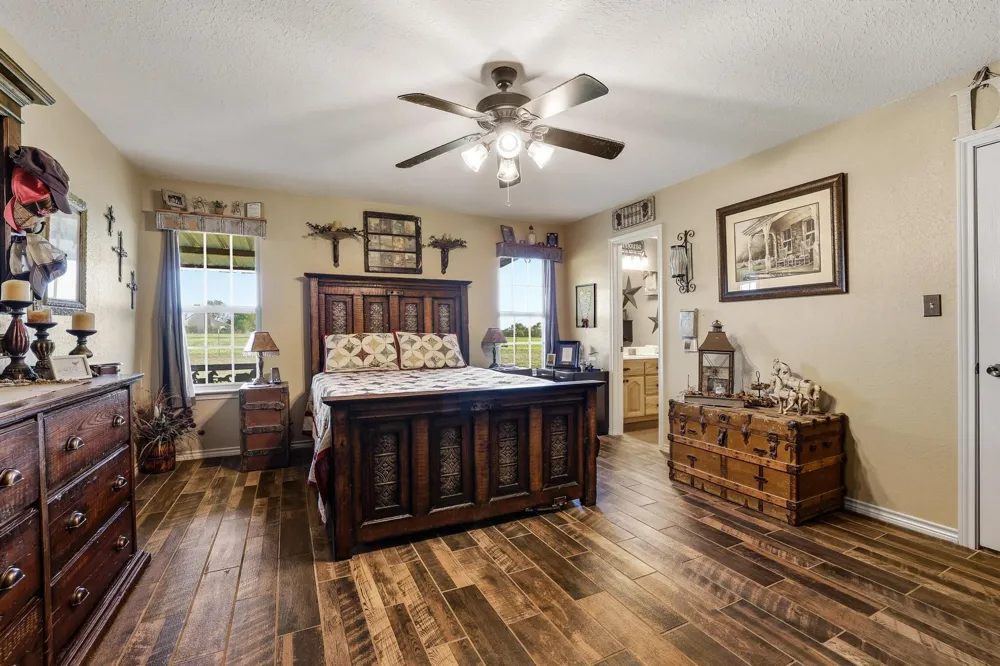 420 County Road 4825 Leonard, TX 75452