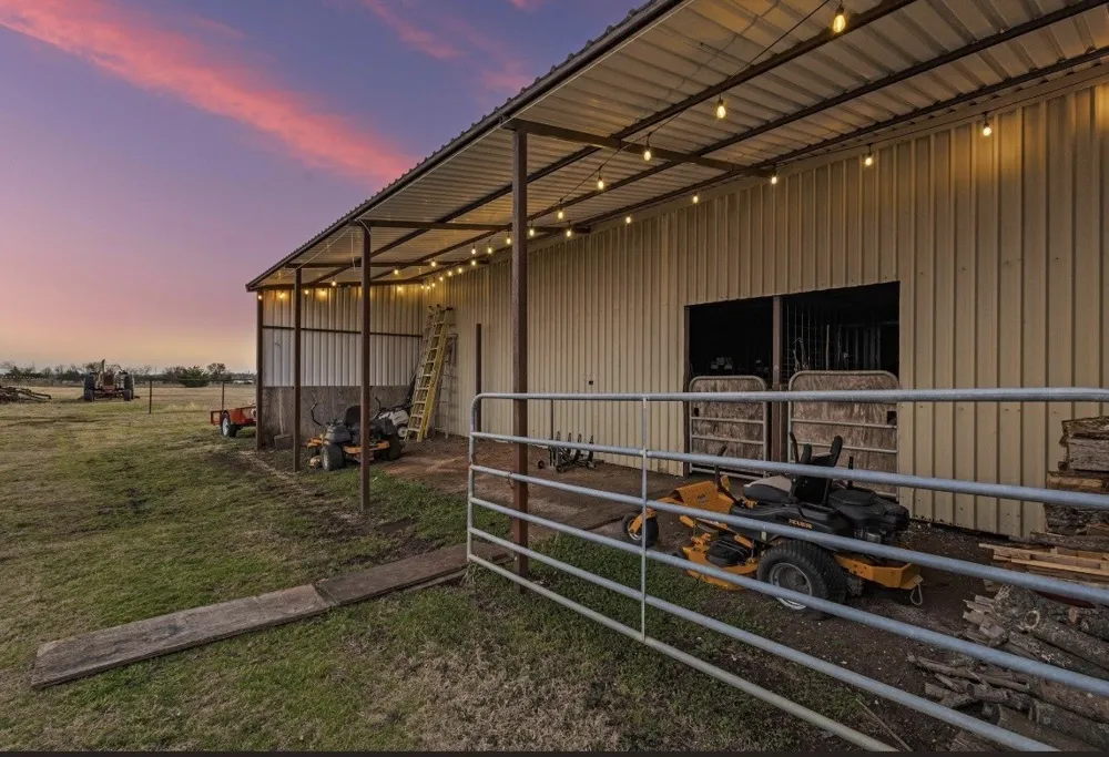 420 County Road 4825 Leonard, TX 75452