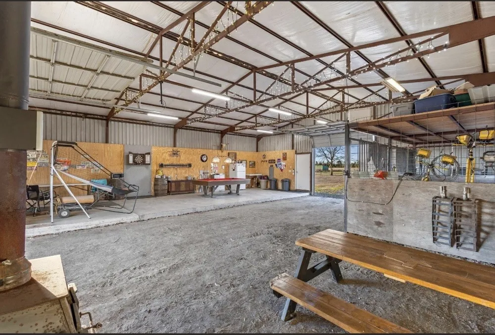 420 County Road 4825 Leonard, TX 75452