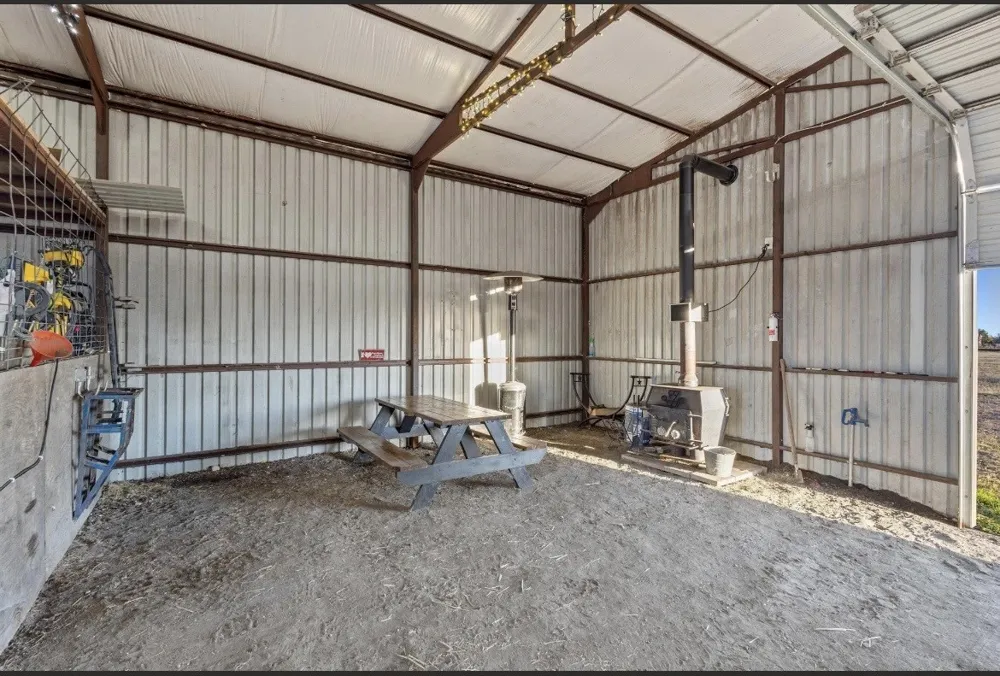 420 County Road 4825 Leonard, TX 75452