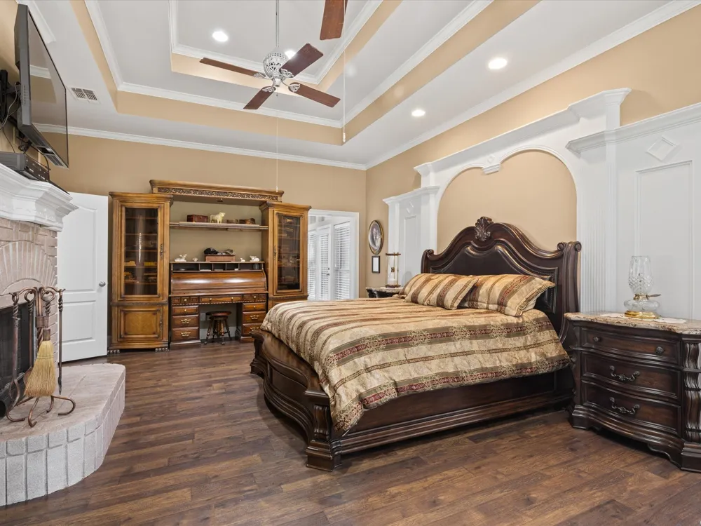 600 County Road 1790 Sunset, TX 76270