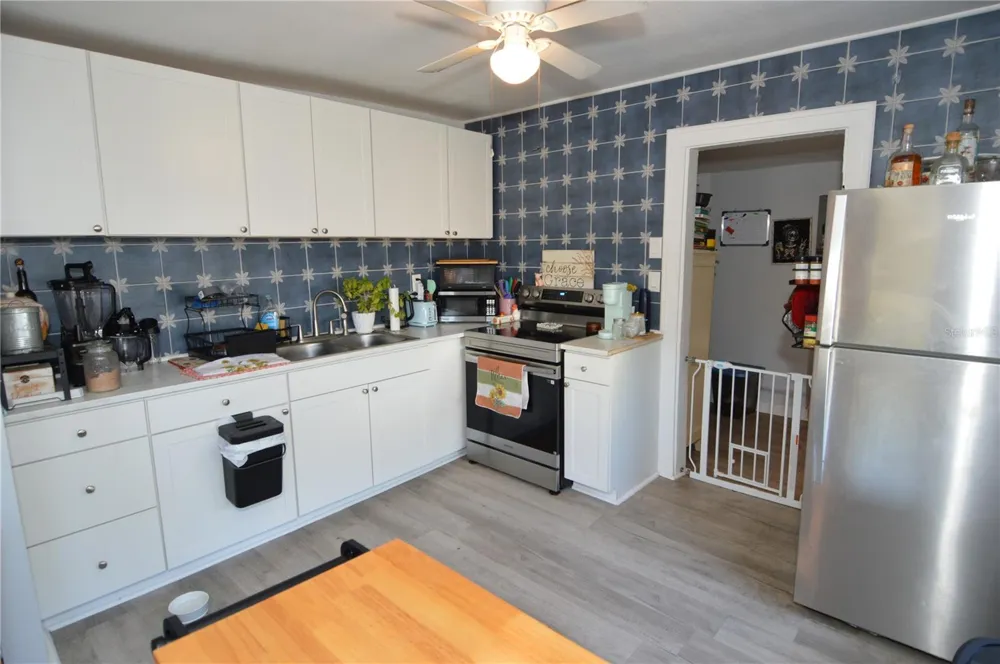 2852 60TH AVENUE St Petersburg, FL 33714