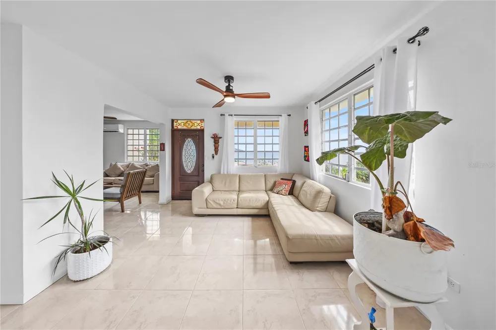 39 BO. CAMINO NUEVO Yabucoa, PR 00767
