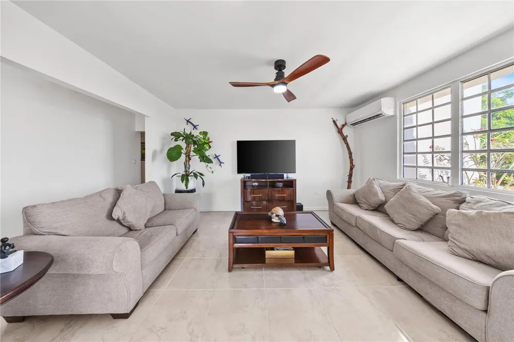 39 BO. CAMINO NUEVO Yabucoa, PR 00767