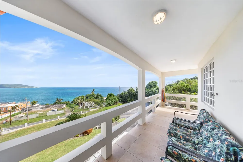 39 BO. CAMINO NUEVO Yabucoa, PR 00767