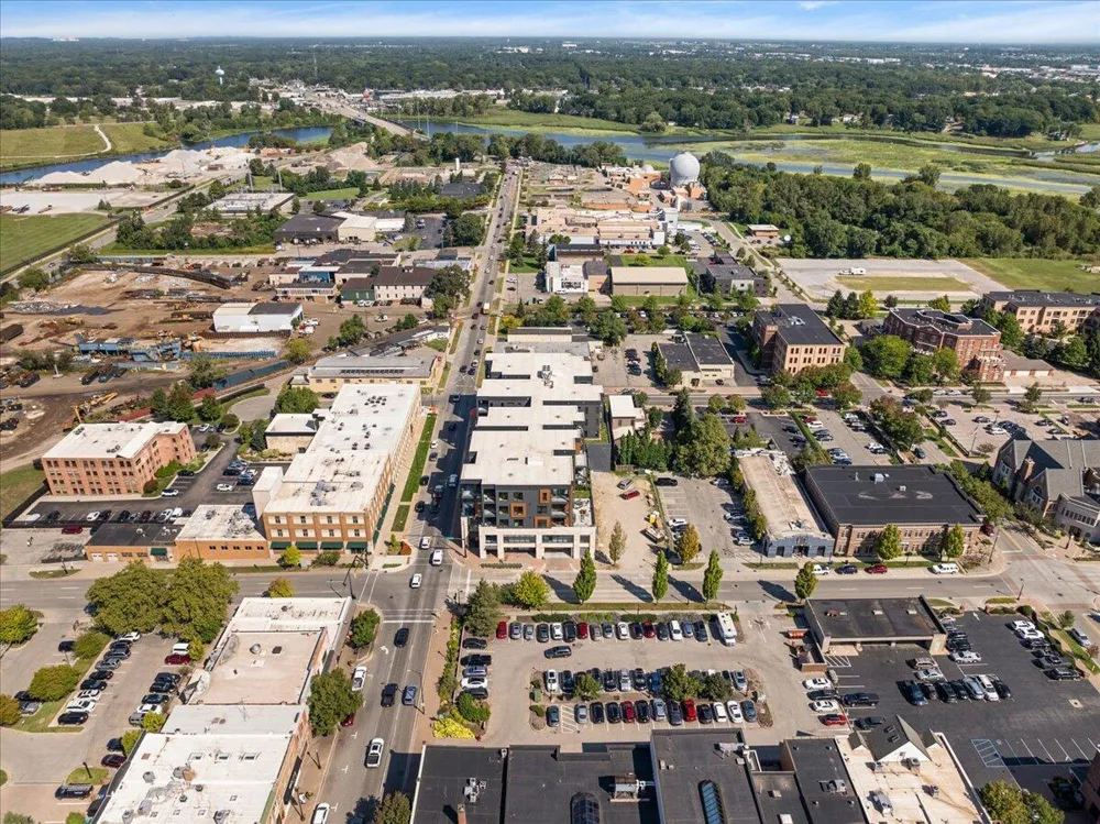 159 S River Avenue #502 Holland, MI 49423