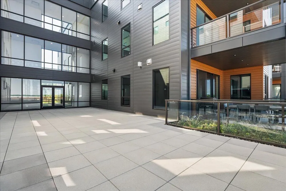 159 S River Avenue #502 Holland, MI 49423