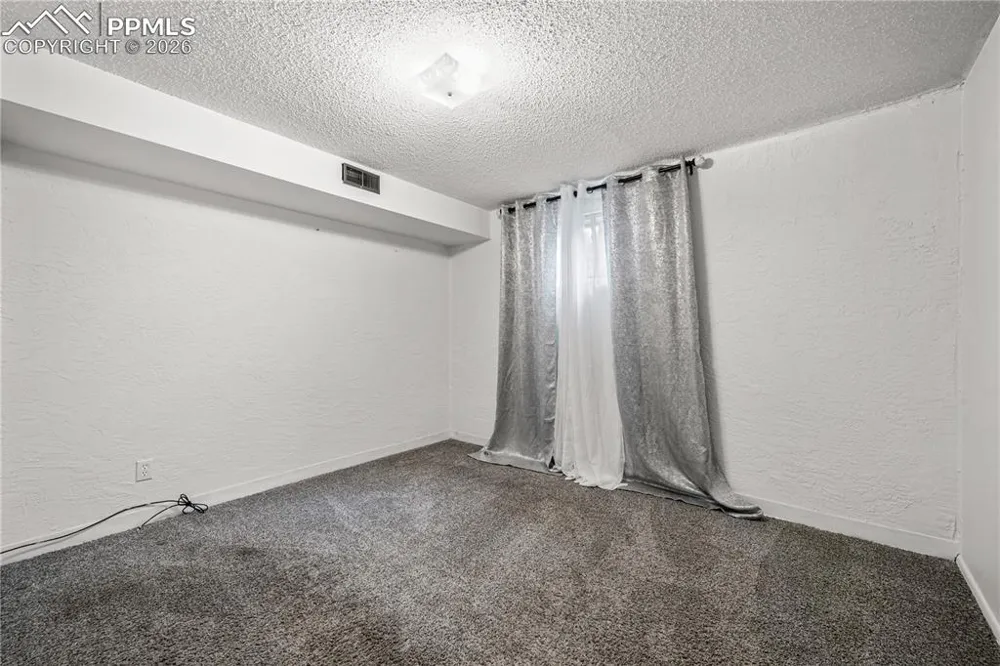 11 Macnaughton Road Pueblo, CO 81001