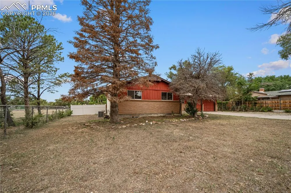 11 Macnaughton Road Pueblo, CO 81001
