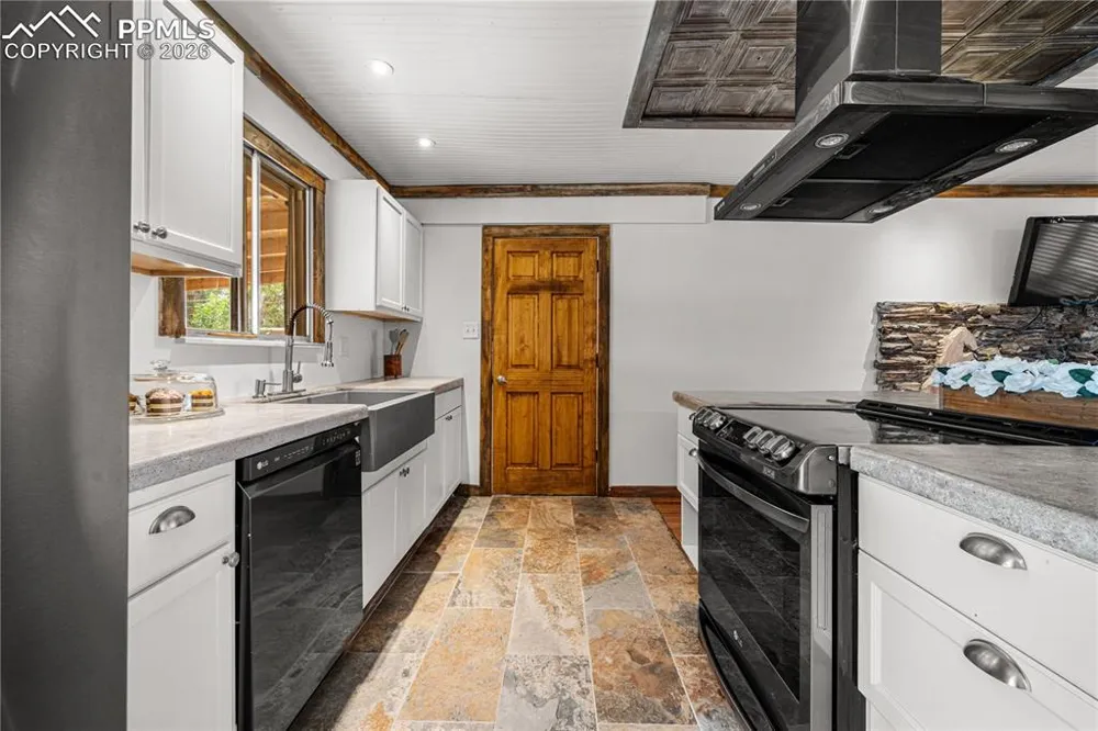 11 Macnaughton Road Pueblo, CO 81001