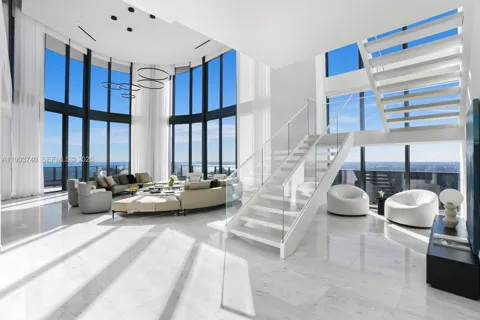 1000 Brickell Plz #UPH6202