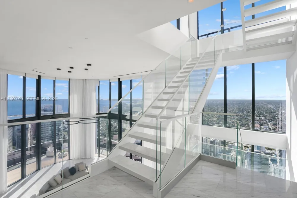 1000 Brickell Plz #UPH6202 Miami, FL 33131