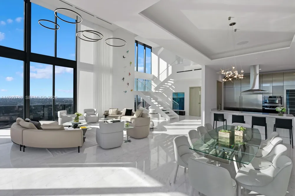 1000 Brickell Plz #UPH6202 Miami, FL 33131