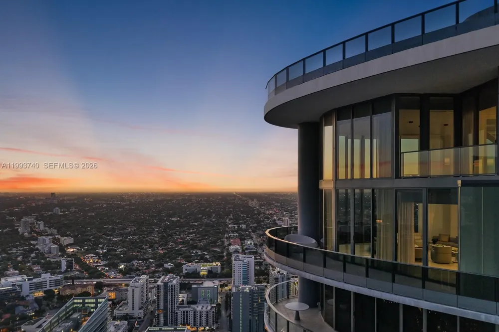1000 Brickell Plz #UPH6202 Miami, FL 33131