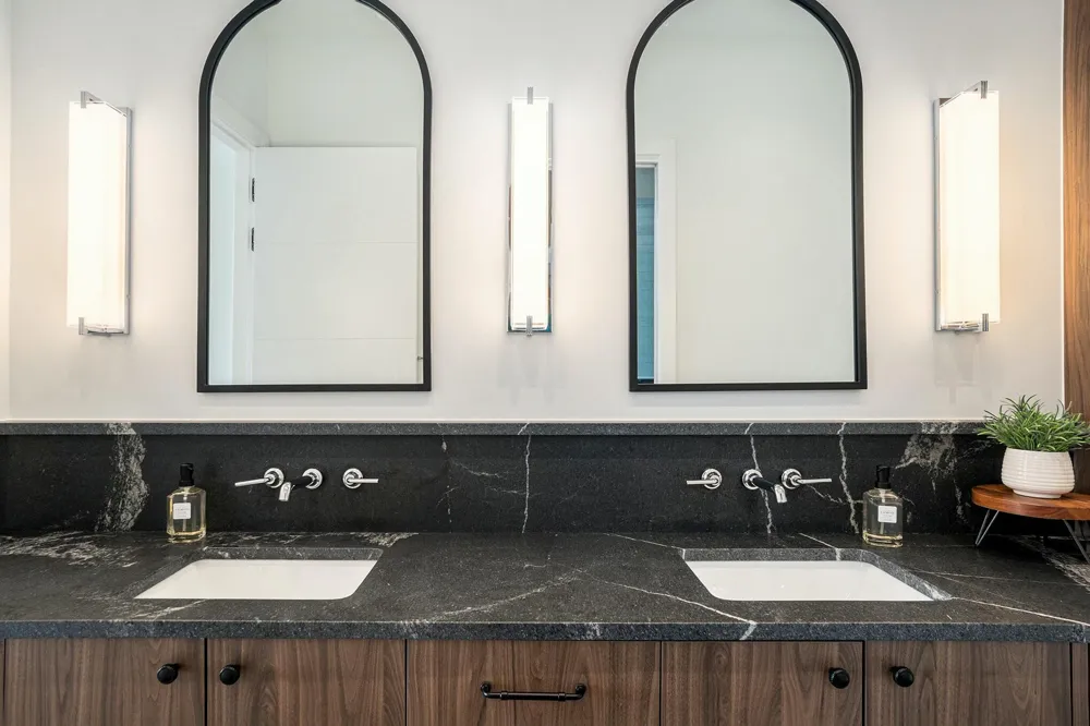 159 S River Avenue #502 Holland City, MI 49423