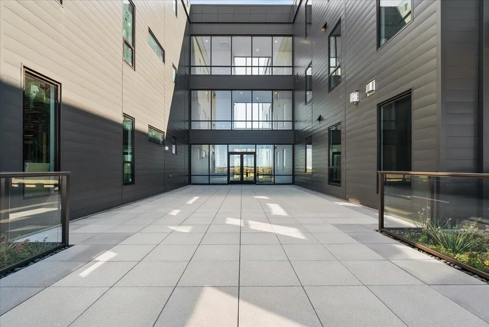 159 S River Avenue #502 Holland City, MI 49423